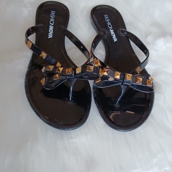 FASHIONNOVA SANDALS - Picture 5 of 6